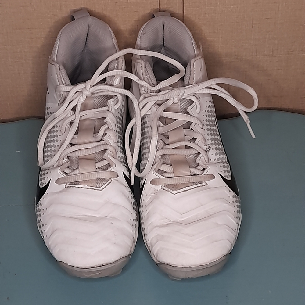 Nike Alpha Mens Football Cleats